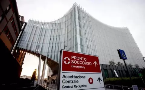 Silvio Berlusconi desde el hospital: �Es duro, pero saldr� de esta�