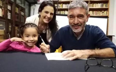 Fue presentado "El libro del bosque", �ltima publicaci�n de Urbano Palacio