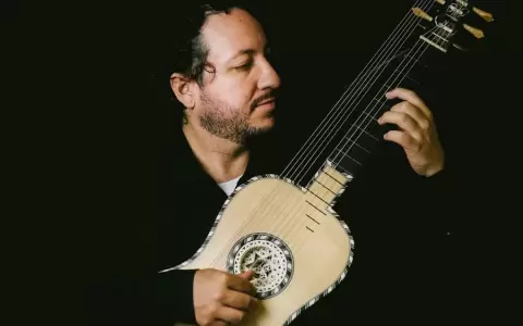 Alvaro Henrique en el Ciclo de Conciertos Mbaraka Ryapu en el Teatro Tom Jobim