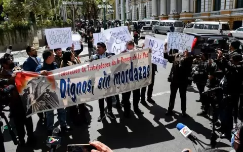 Un proyecto de "ley mordaza" contra la prensa dispara las alarmas en Bolivia