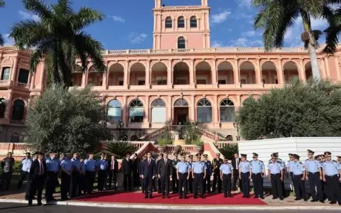 Gobierno entrega a la Polic�a Nacional m�s de 480 motocicletas para reforzar seguridad