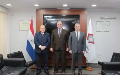 Con miras a las elecciones, ministros del TSJE planifican tareas con el fiscal general