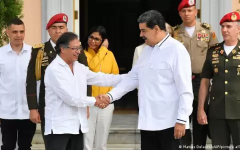 Petro anuncia alianza militar con Venezuela contra ELN
