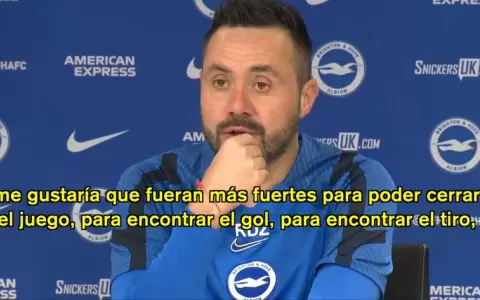 El t�cnico del Brighton volvi� a hablar sobre Julio Enciso