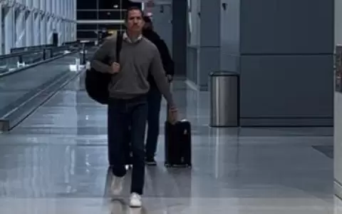 Juan Guaid� lleg� a Miami tras ser expulsado de Colombia
