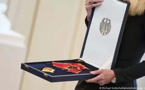Orden del M�rito para Angela Merkel reabre el debate sobre su legado