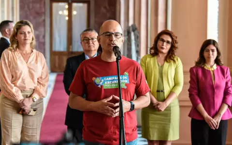 Salud inici� la �Campa�a Invierno 2023� para promover vacunaci�n contra influenza