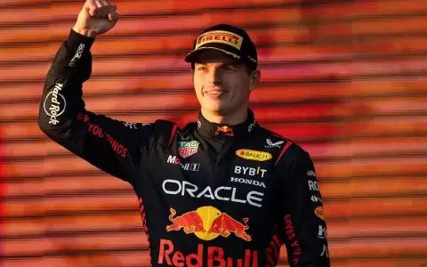 Verstappen se afianza como l�der tras ganar incidentada carrera