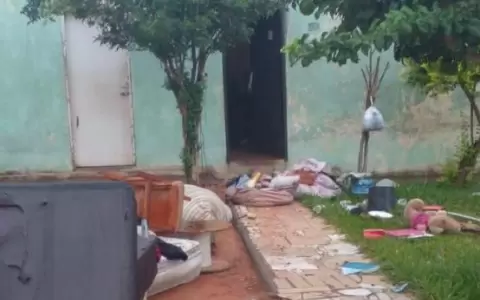 Detienen e imputan a hombre que golpe� a su pareja y lanz� sus pertenencias a la v�a p�blica