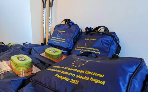 Ma�ana llegan 40 observadores internacionales de la UE para el d�a "D"