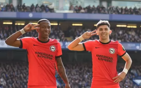 Julio Enciso lidera votaci�n de los hinchas del Brighton
