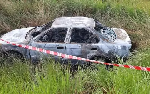 Hallan cad�ver de una mujer en el interior de un veh�culo calcinado