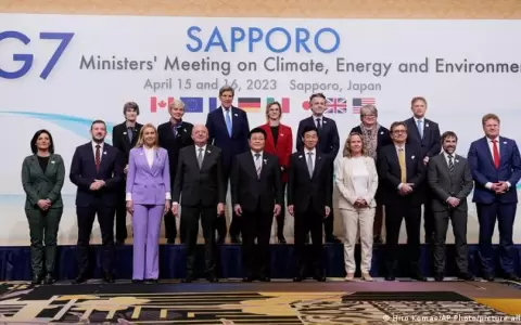 El G7 acuerda acelerar el abandono de combustibles f�siles, pero sin imponerse plazos