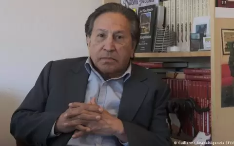 Expresidente Toledo se entreg� a la Justicia de EE. UU. para ser extraditado a Per�