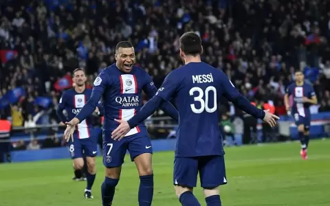 PSG se impone ante Lens gracias a un recital de Mbapp� y Messi