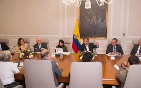 Colombia: Petro le pidi� la renuncia a todo su gabinete de ministros