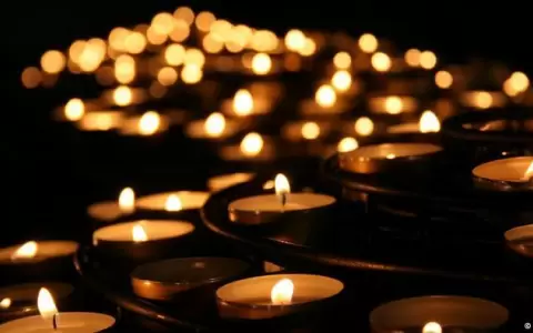 Doce personas mueren en estampida en estadio de El Salvador