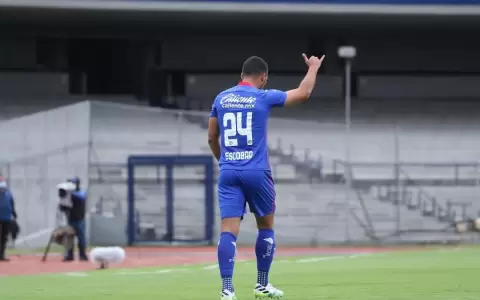�Juan Escobar a River Plate?
