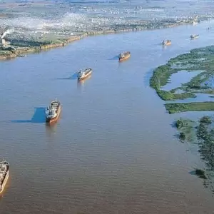 Empresas belgas disputan la hidrovía mientras Paraguay sigue atento al costo del peaje