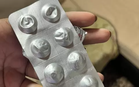 IPS: le dieron una tira sellada de medicamento pero sin una sola pastilla