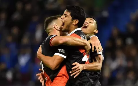 Robert Rojas volvi� a marcar con la camiseta de River Plate