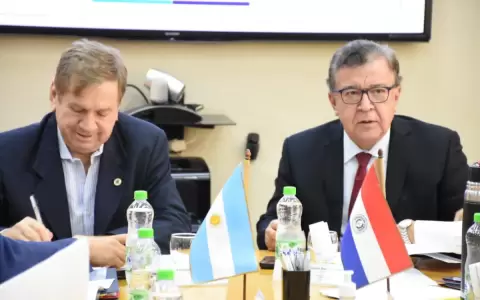 Pe�a agradeci� y manifest� apoyo a las gestiones del Comit� Ejecutivo de Yacyret�