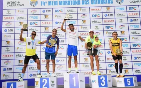 Orgullo: Derlys Ayala gana la Media Marat�n de las Cataratas