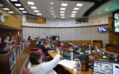 Senadur�a vitalicia: senadores analizar�n proyecto del Ejecutivo