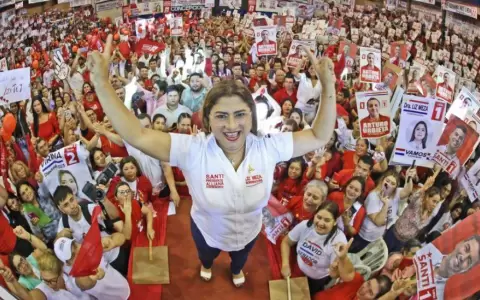 TSJE rechaz� impugnaciones y confirm� a Liz Meza como gobernadora de Concepci�n
