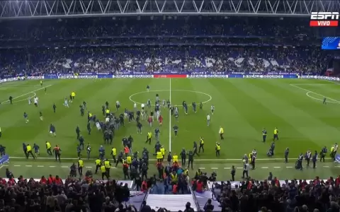 Hinchas del Espanyol impidieron celebraci�n del FC Barcelona