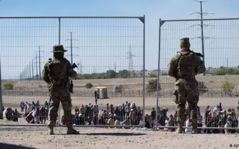 Un proyecto bipartidista busca dar a Biden v�a libre para expulsar a migrantes