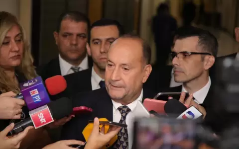 Salom�n: "Si Galeano y Mburur� no juran se debe convocar a suplentes o correr la lista"