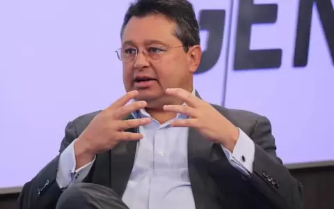 El senador electo Gustavo Leite plantea transparentar precios de los combustibles