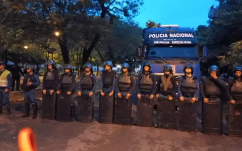 "Payo" detenido: refuerzan seguridad en sede policial ante llegada de manifestantes