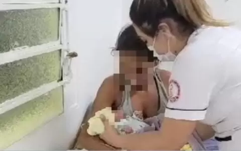 Una joven dio a luz en plena v�a p�blica en Asunci�n tras bajar de un colectivo