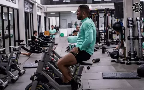 Diego Aguirre descarta a Richard Ortiz para el choque con Patronato