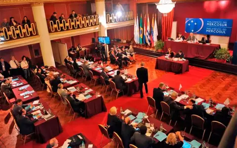 En las elecciones de abril ya no se eligieron a representantes para el Parlasur