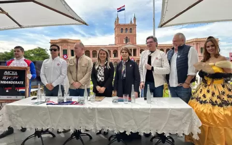 Pr�ximas celebraciones patrias y reapertura del CCR Cabildo