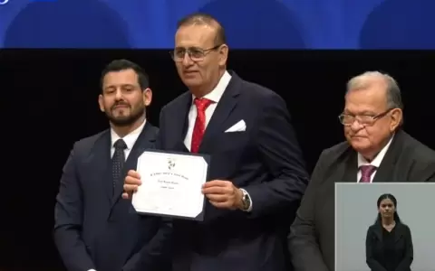 El imputado Erico Galeano recibi� su t�tulo de senador electo
