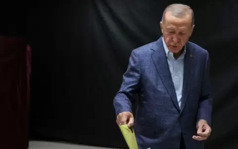Turqu�a finaliz� votaciones con alta participaci�n y sin incidentes