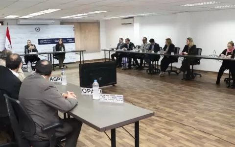 MEC analiza planes a corto y largo plazo para mejorar el almuerzo escolar