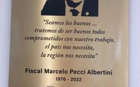 Embajada paraguaya en Italia rindi� homenaje al fiscal Marcelo Pecci
