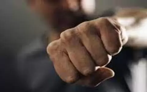 Piden prisi�n de un hombre imputado por atacar a pu�etazos a su padre