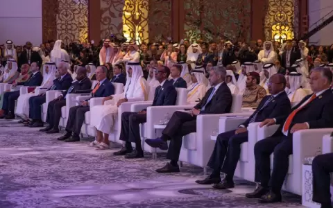 Presidente particip� de la apertura del Foro Econ�mico de Qatar