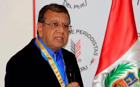 Per�: Colegio de Periodistas rechaza iniciativa legislativa contra la prensa