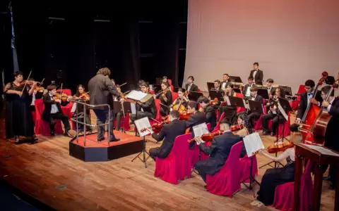Concierto de la Orquesta Filarmo?nica "Ipu Paraguay" en el Teatro Tom Jobim