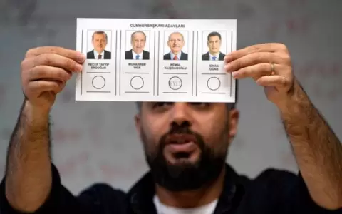 Erdogan y Kili�daroglu, camino a la segunda vuelta en Turqu�a
