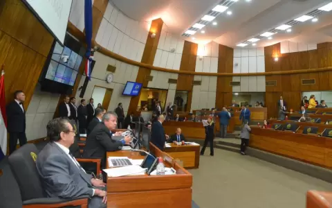 Sancionan reforma que "favorecer�a a corruptos, asesinos y abusadores", advierte diputada