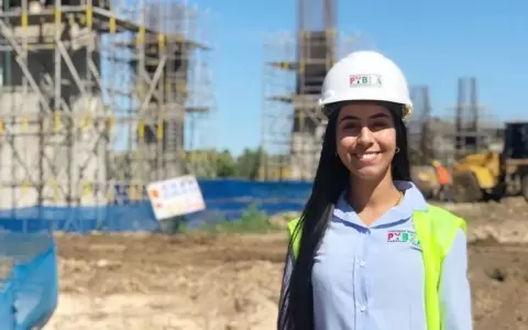 Mujeres suman su talento en la construcci�n del Puente de la Bioce�nica