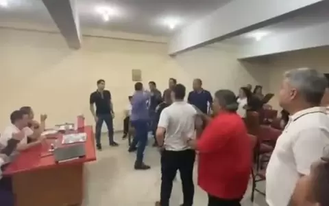 Funcionario municipal de Asunci�n agredi� a su compa�ero en seccional colorada